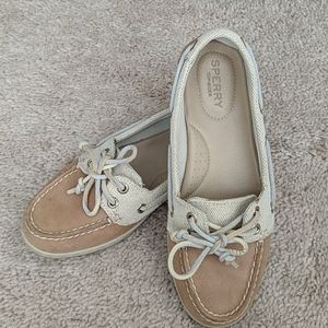 Sperry boat shoes
